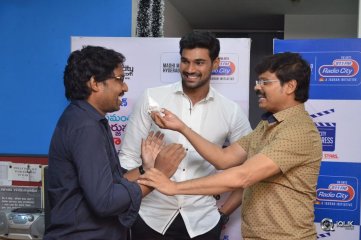 Jaya Janaki Nayaka Movie Team At Radio City